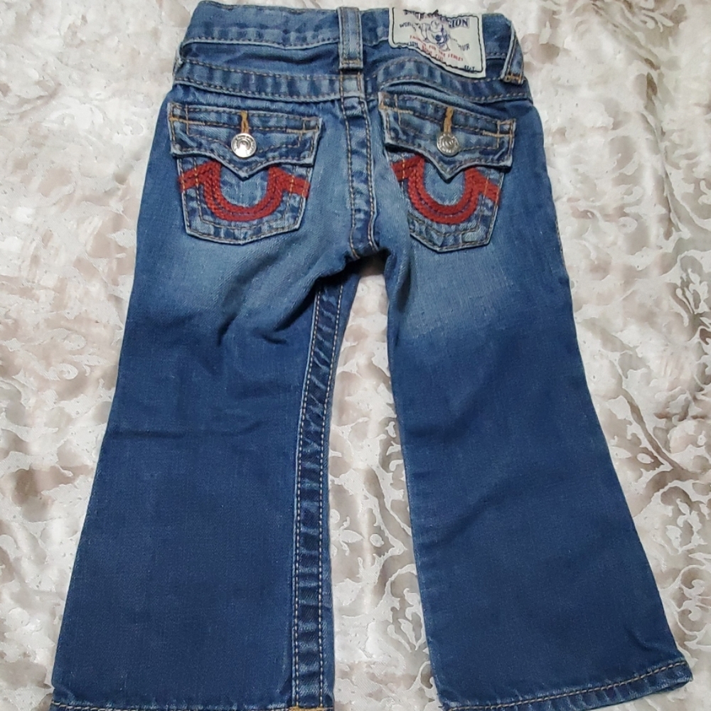True Religion - Picture 3 of 4